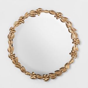 NWOT Decorative Round Gold Leaf Wall Mirror ✨